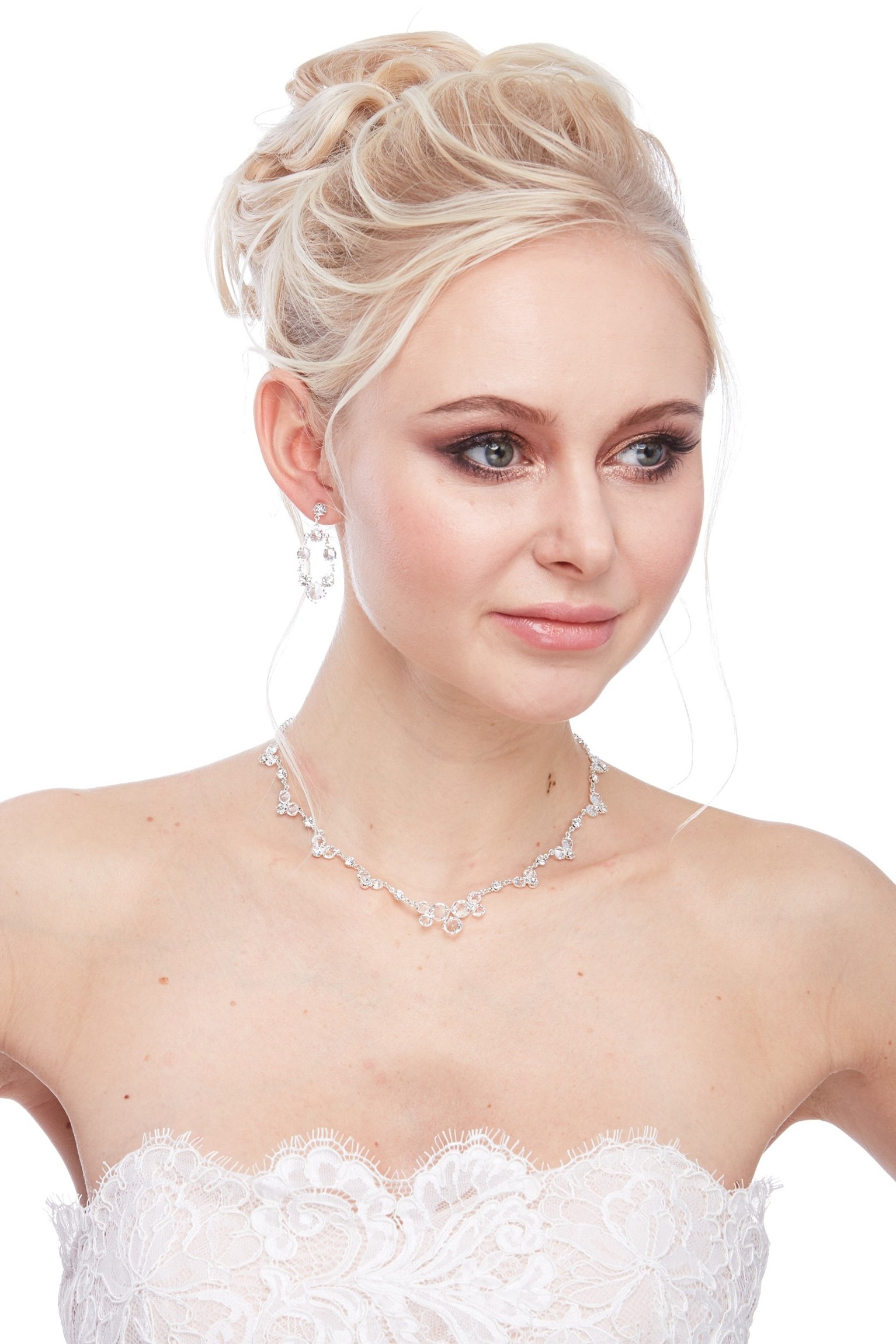 Elegantní šanelový náhrdelník