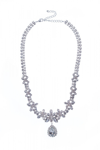 Elegant necklace with pear shaped stone