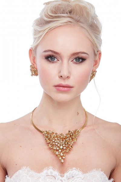 Luxusní náhrdelník na obruči