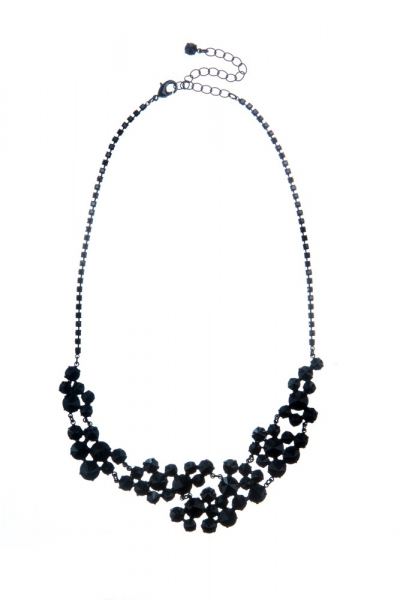 Bohatý šanelový náhrdelník, černá