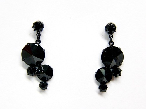 black dangle earrings