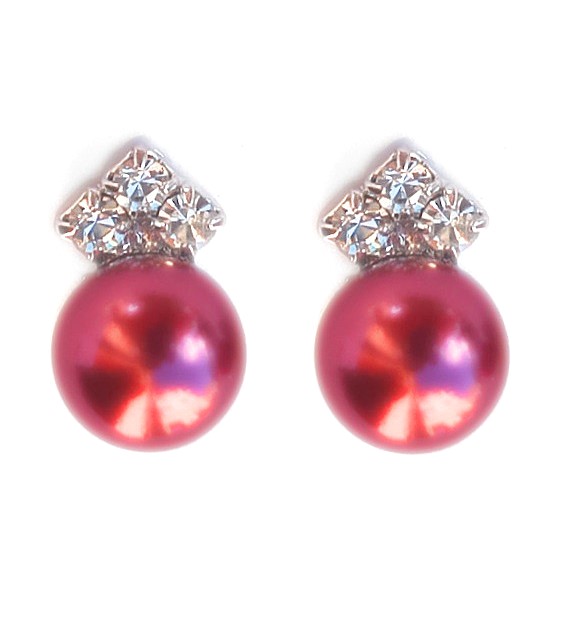 Stud earrings with a violet pearl and crystals.