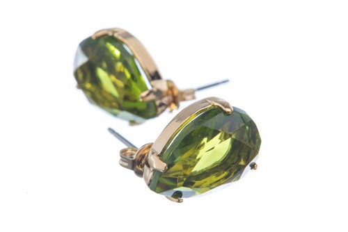 Náušnice se speciálním kamenem, olivín