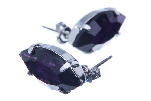 Náušnice se speciálním kamenem, fialová