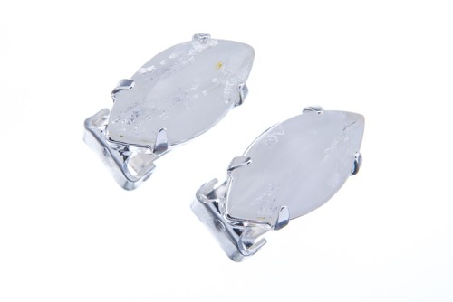 Náušnice se speciálním kamenem, krystal žíhaný opálem