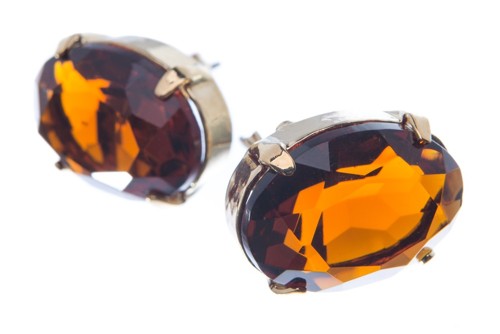 Náušnice se speciálním kamenem, topaz