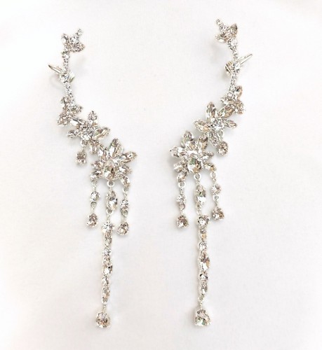 třpytivé náušnice na celé ucho