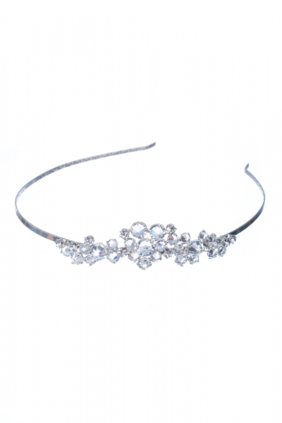 Headband with asymetric motive