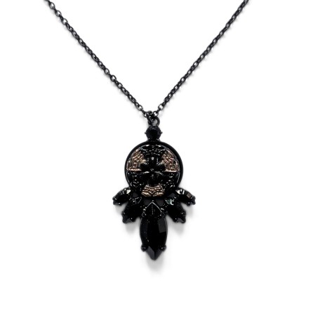 Náhrdelník s ručně vyráběným skleněným knoflíkem a černými krystaly