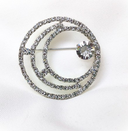 Kulatá krystalová brož