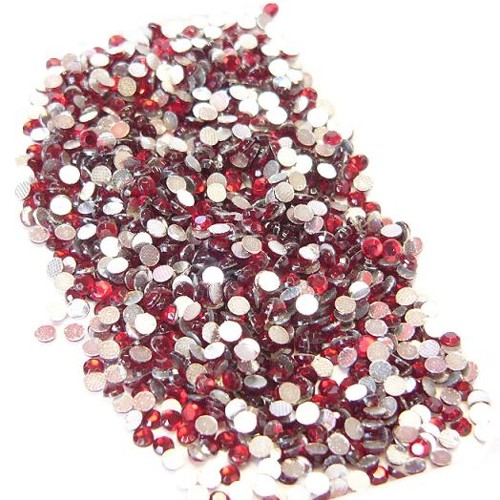 extra růže hotfix, nažehlovací, balení 144 ks, 4 mm, siam ruby