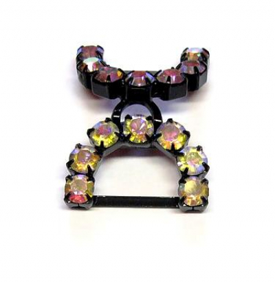 oděvní spona - štrasová aplikace