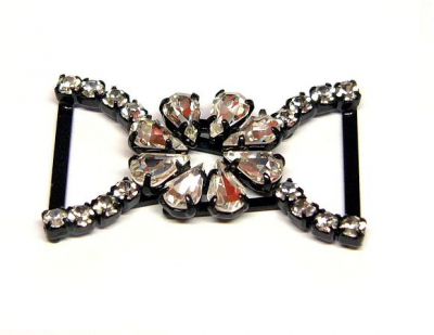 oděvní spona - štrasová aplikace